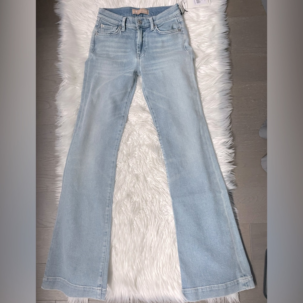 7 for All Mankind Luxe Vintage Dojo in Camila Jeans